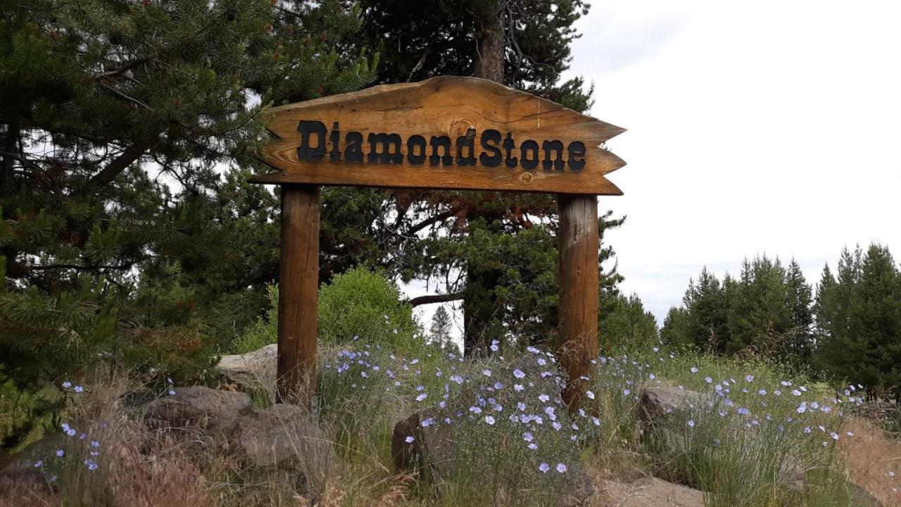 Diamondstone Guest Lodges Ла-Пайн Экстерьер фото